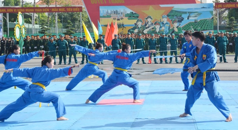 Tập luyện quyền pháp Vovinam